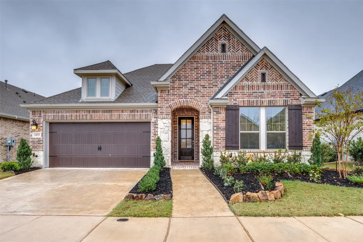 1815 Bell Court, Van Alstyne, TX 75495 - Image #1
