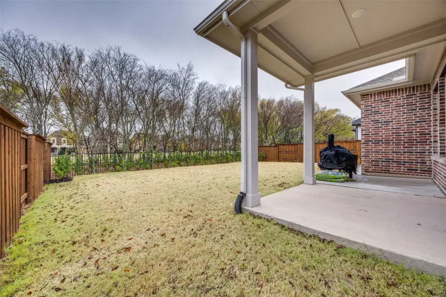 1815 Bell Court, Van Alstyne, TX 75495 - Image #2