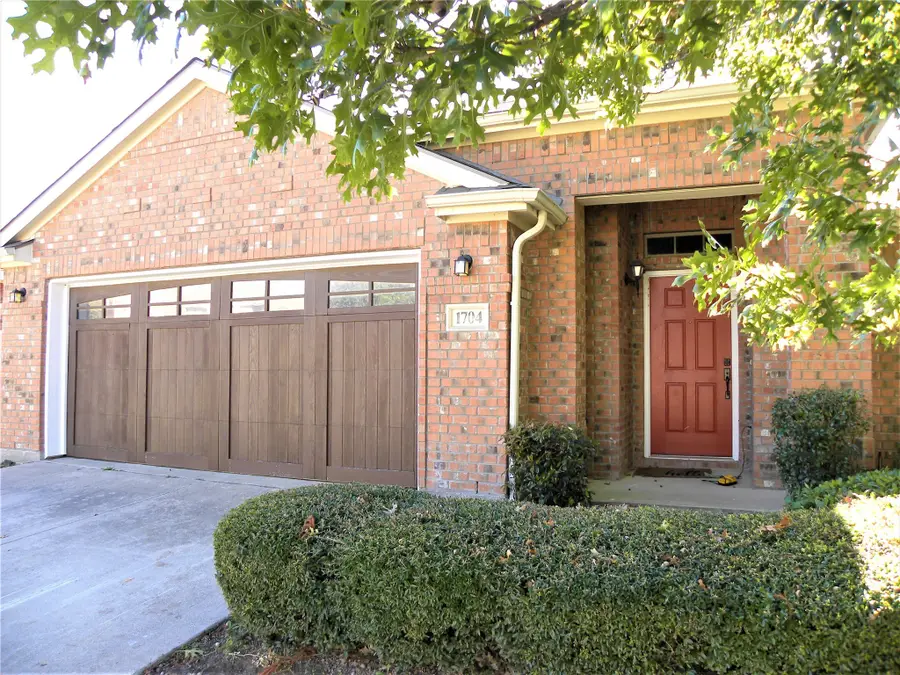 1704 Flamingo Drive, Little Elm, TX 75068 - Image #3