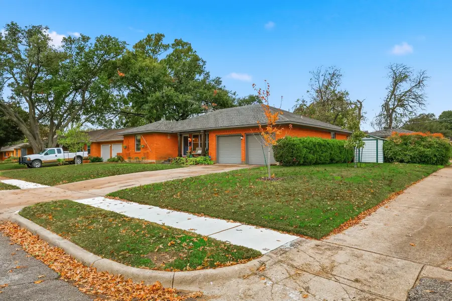 1209 Tanager Lane, Garland, TX 75042 - Image #2