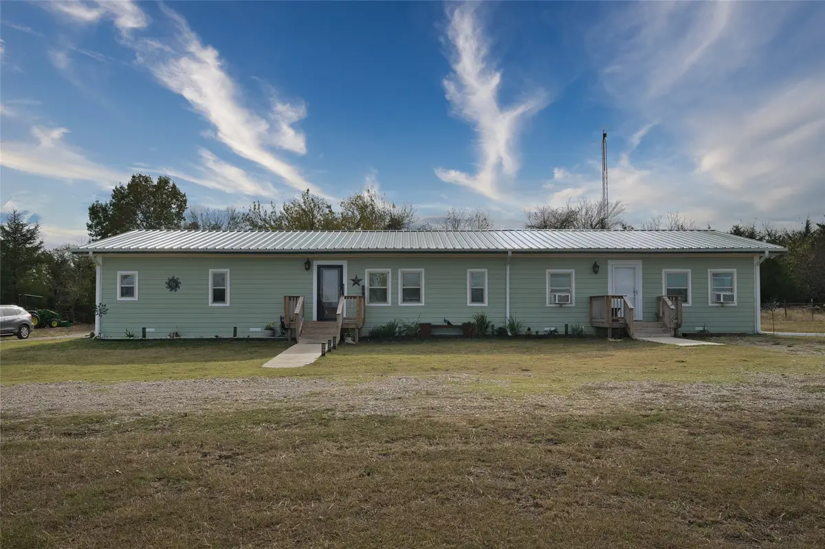 8676 Fm 697, Whitewright, TX 75491 - Image #1