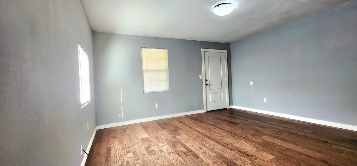 8525 Oak Haven Lane, Dallas, TX 75217 - Image #1