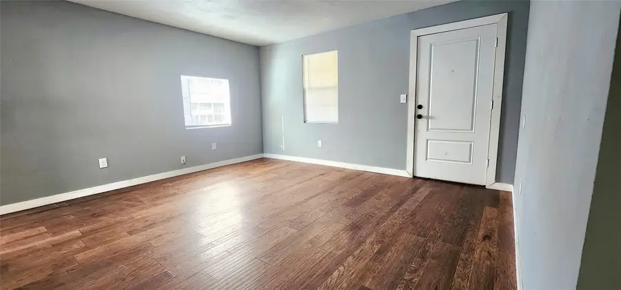 8525 Oak Haven Lane, Dallas, TX 75217 - Image #2