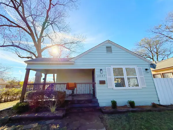 3047 Fernwood Avenue, Dallas, TX 75216