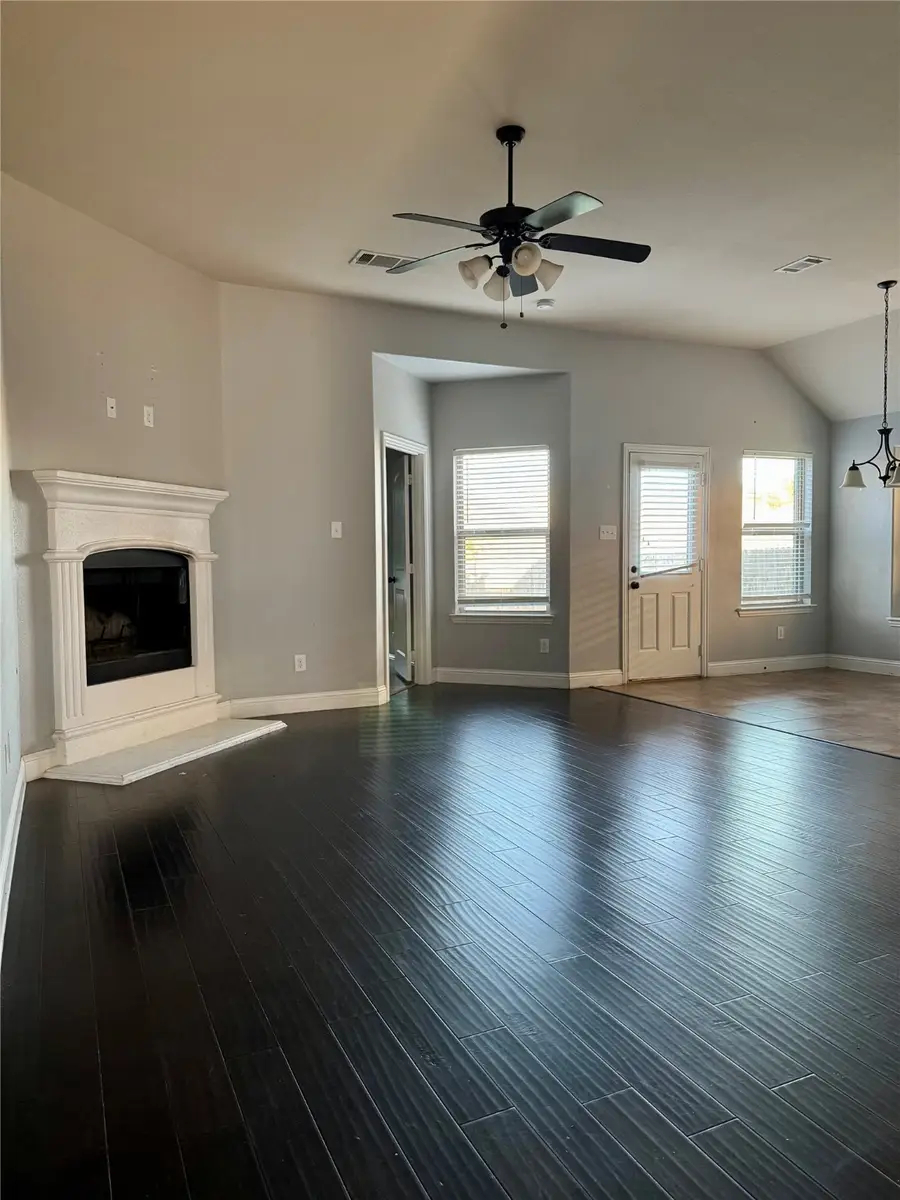 667 Sharpley, Fate, TX 75087 - Image #2