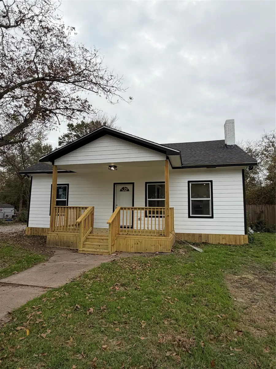 2227 W Park Row Boulevard, Corsicana, TX 75110 - Image #2