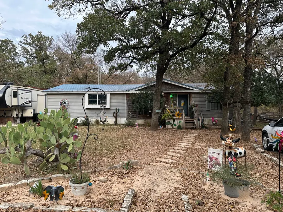 236 Oak Grove Circle, Elm Mott, TX 76640 - Image #2