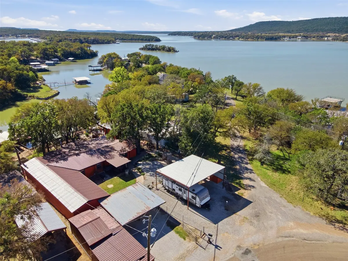 302 Kennon Circle, Palo Pinto, TX 76484 - Image #1