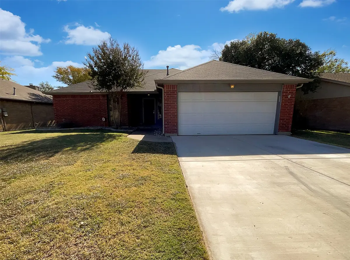 6544 Meadowlark Lane E, Watauga, TX 76148 - Image #1