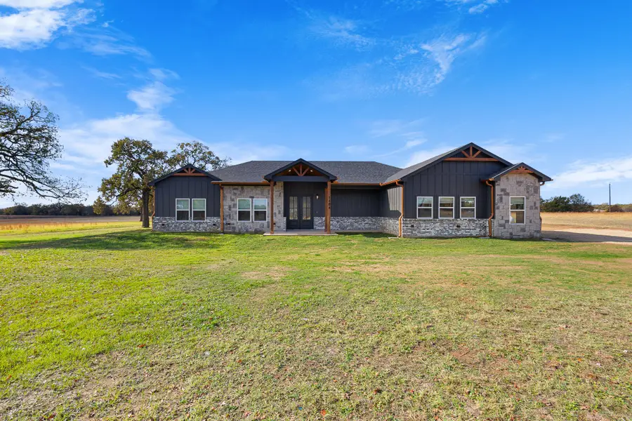 1404 Faulkner Road, Sunset, TX 76270 - Image #2