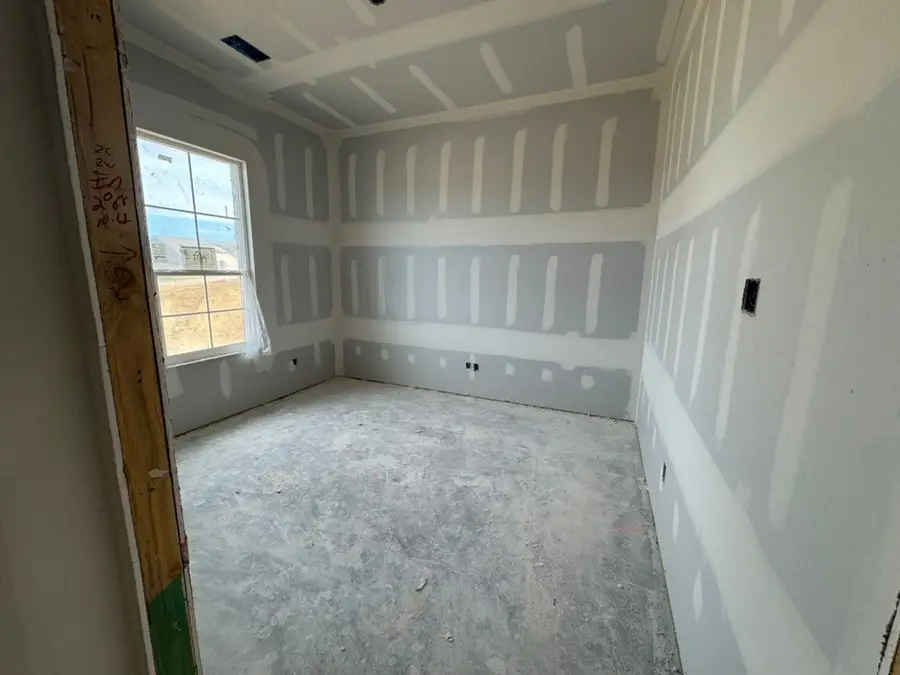 405 Hayden Faith Court, Springtown, TX 76082 - Image #3