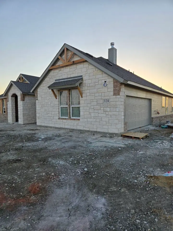 124 Hillview Trail, Decatur, TX 76234 - Image #3