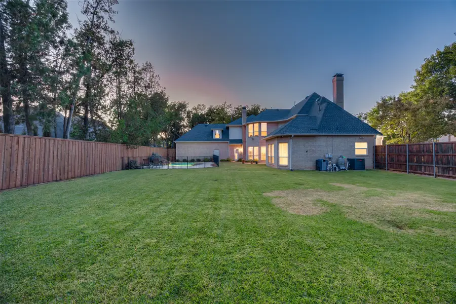 6242 Joyce Way, Dallas, TX 75225 - Image #2