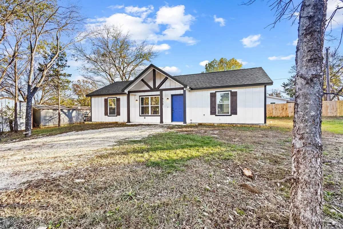 458 Maple Drive, Pottsboro, TX 75076 - Image #1