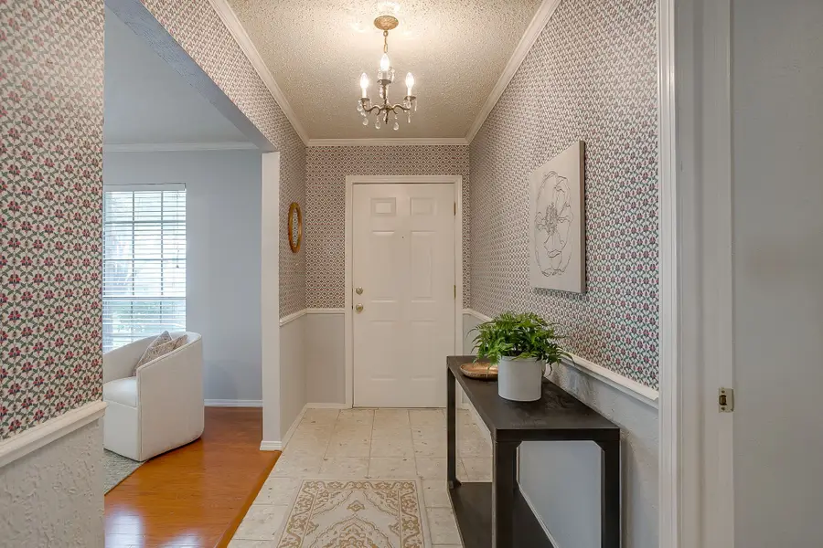 3704 Ashford Avenue, Fort Worth, TX 76133 - Image #2