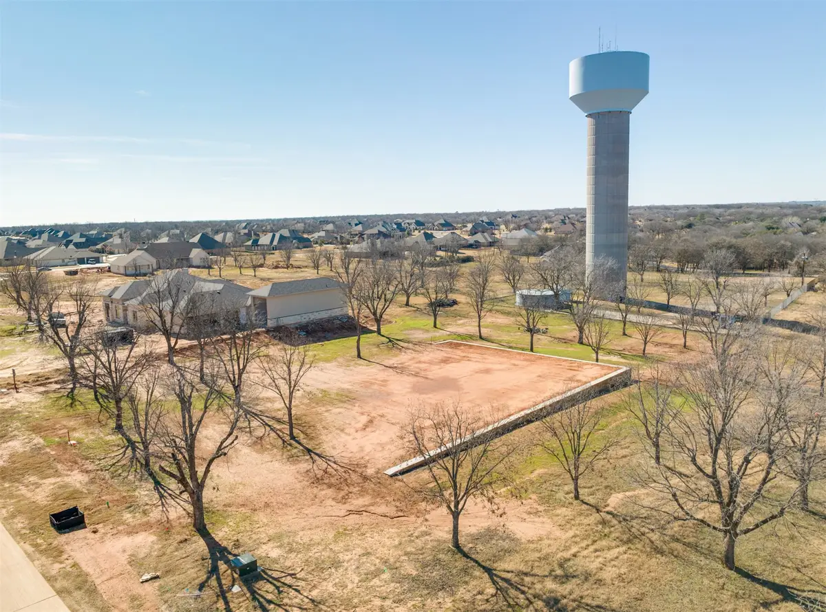 538 High Tower Lane, Granbury, TX 76049 - Image #1