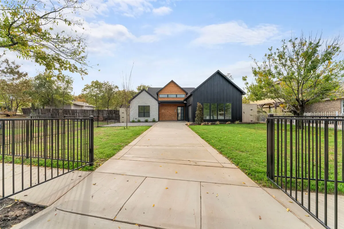 5308 Chippewa Drive, Dallas, TX 75212 - Image #1