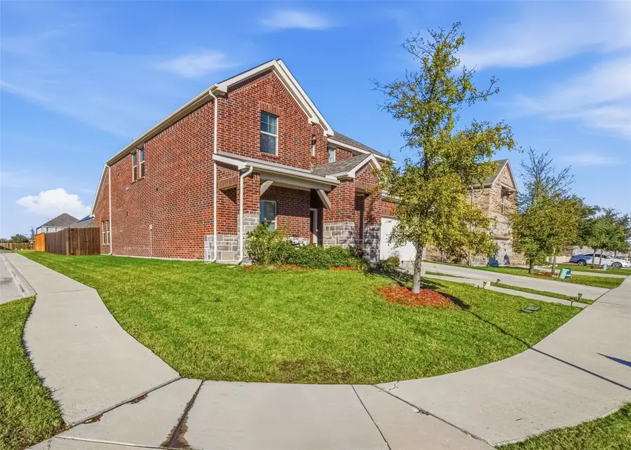 303 Frost Farm Court, Royse City, TX 75189 - Image #3