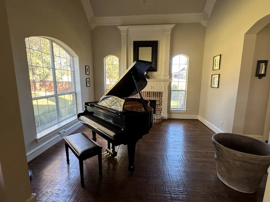 1701 Wickwood Court, Denton, TX 76226 - Image #3