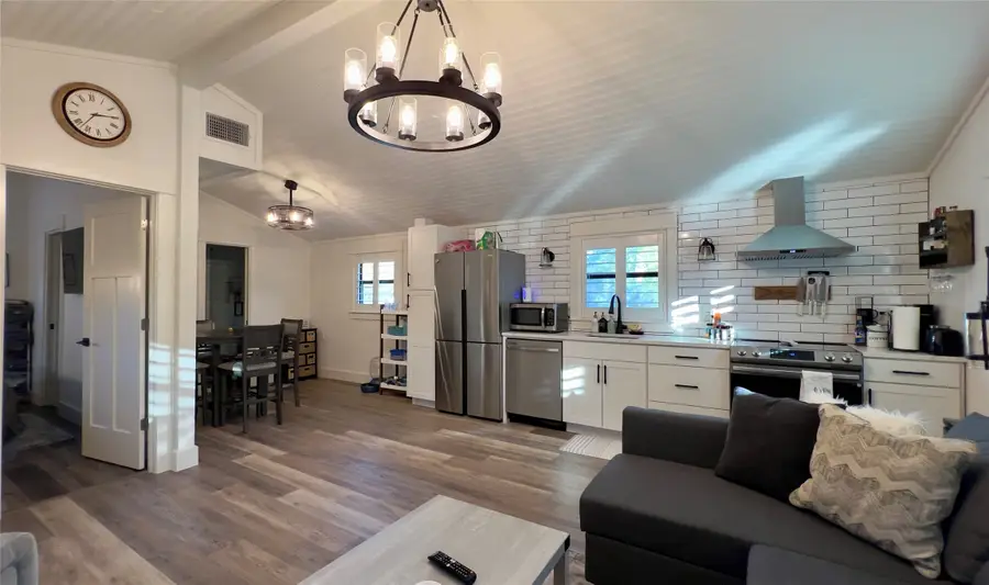 1108 Maloma Court, Tool, TX 75143 - Image #3