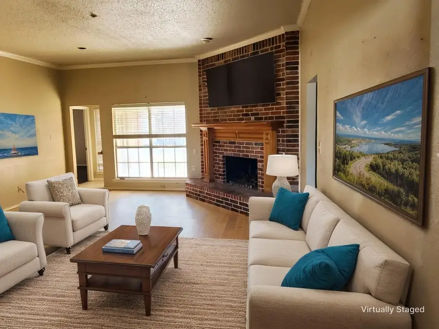 2293 Heatherdale Drive, Mesquite, TX 75150 - Image #2