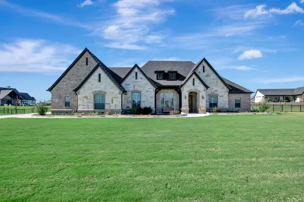 3800 Ridge Point Drive, Northlake, TX 76226