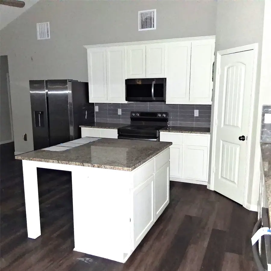 207 E Mccoulskey Street, Terrell, TX 75160 - Image #3