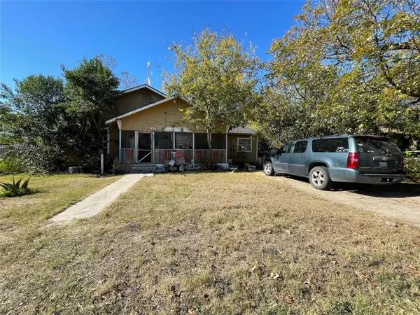 1617 6th Street, Brownwood, TX 76801