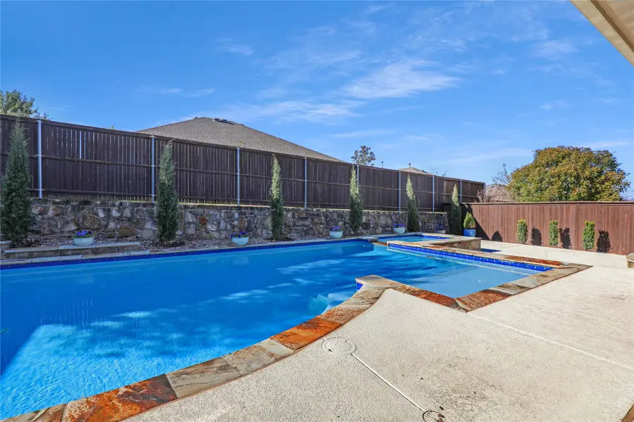 505 Peterhouse Drive, McKinney, TX 75071 - Image #2