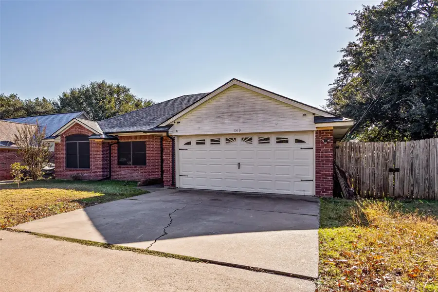 1519 Hayloft Lane, Granbury, TX 76048 - Image #3