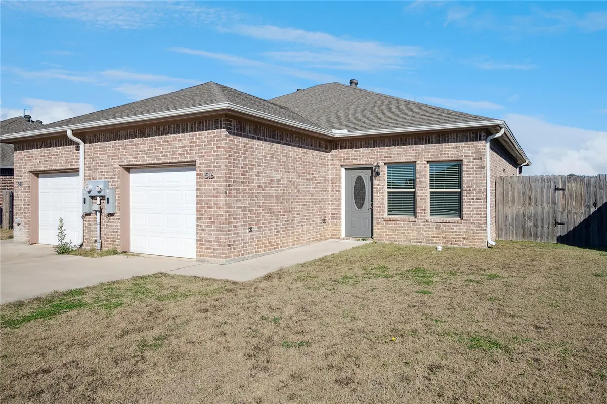 516-518 Wood Drive, Gunter, TX 75058 - Image #1