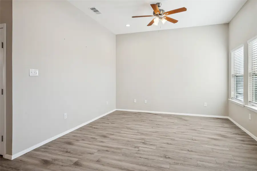 516-518 Wood Drive, Gunter, TX 75058 - Image #3