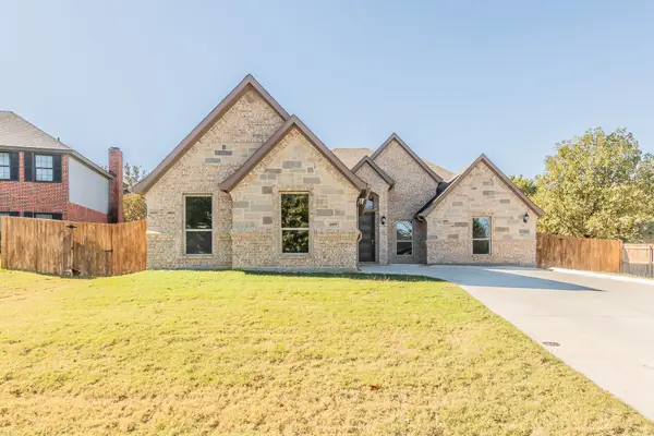 609 Keel Way, Azle, TX 76020