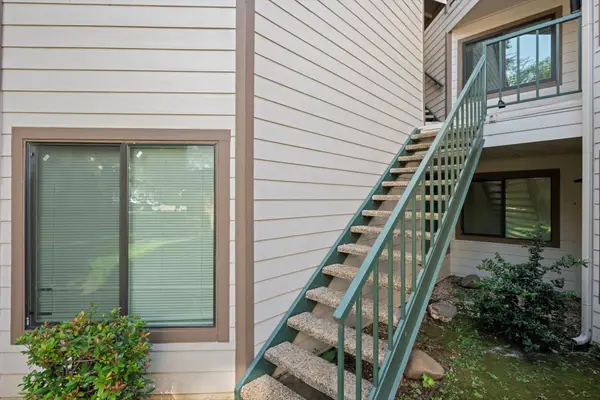 2307 Balsam Drive #L205, Arlington, TX 76006