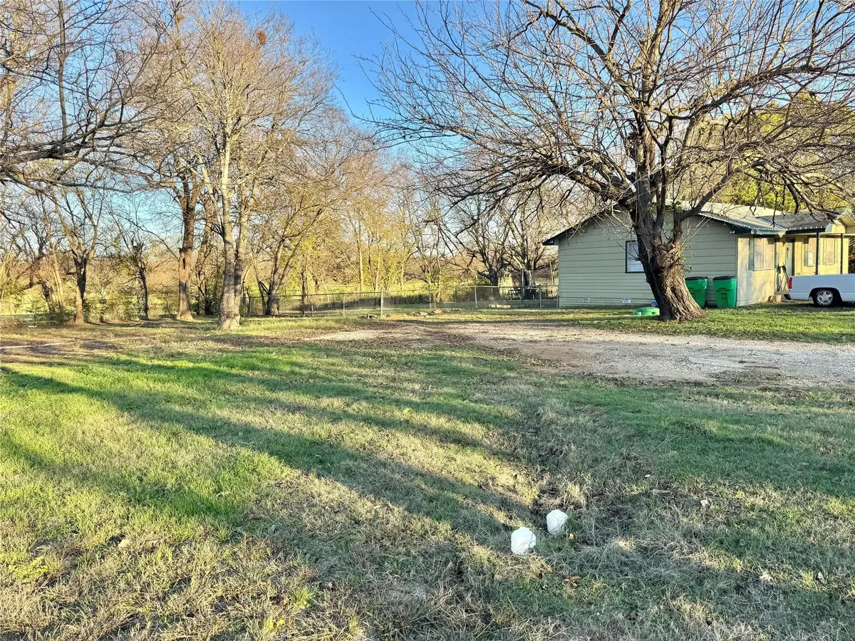 1812 Rice Avenue, Gainesville, TX 76240 - Image #1