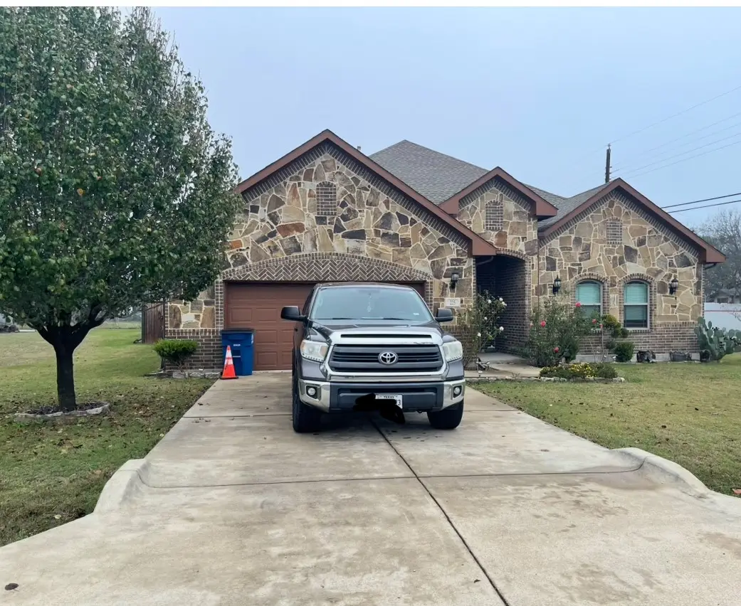 225 S Overlook Drive, Red Oak, TX 75154 - Image #1