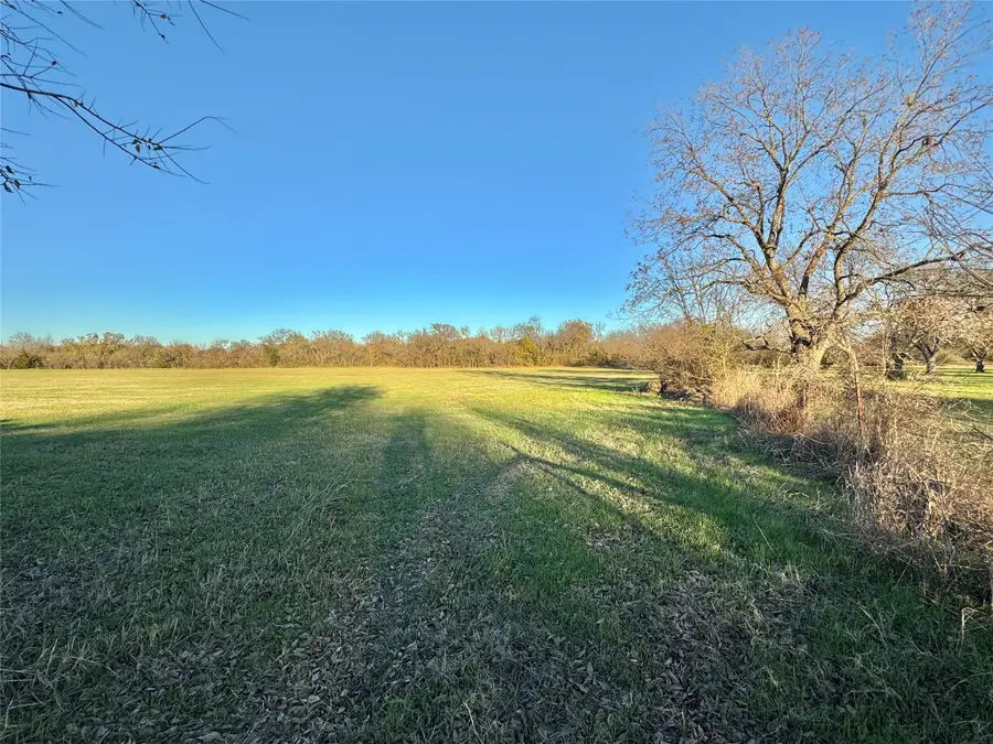 738 Cole Street, Gainesville, TX 76240 - Image #2