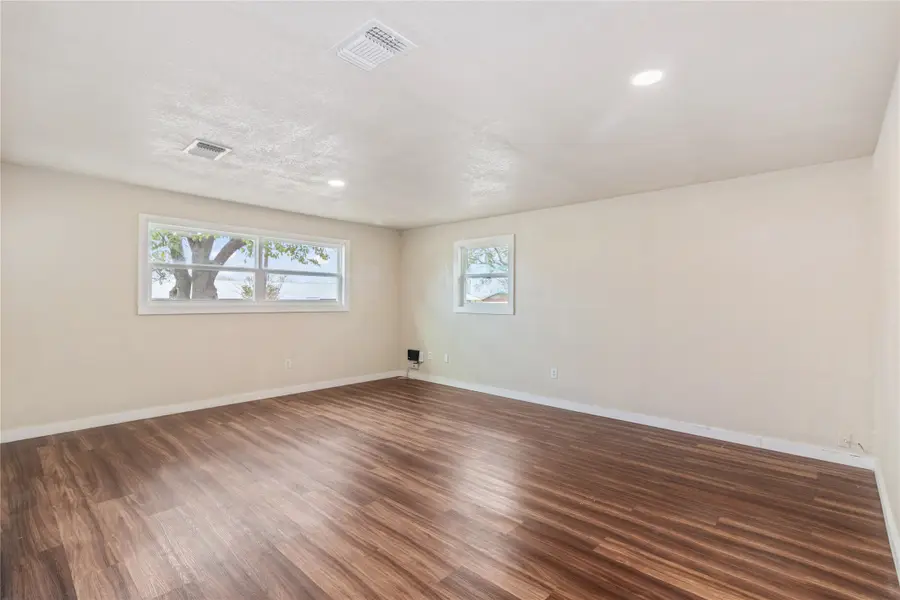 212 E 2nd Street, Coleman, TX 76834 - Image #3