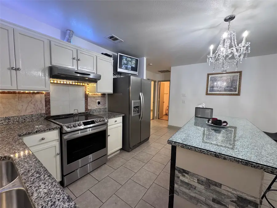 3205 Saint Monica Drive, Dallas, TX 75233 - Image #3