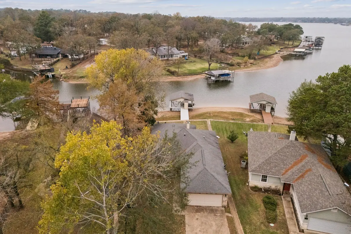 184 Oak Hills Drive, Mabank, TX 75156 - Image #1