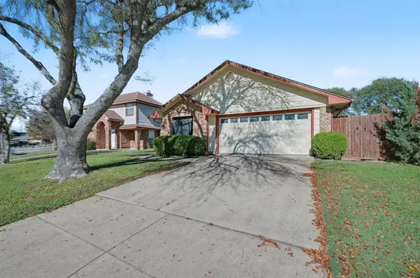 1148 Meadows Drive, Grand Prairie, TX 75052