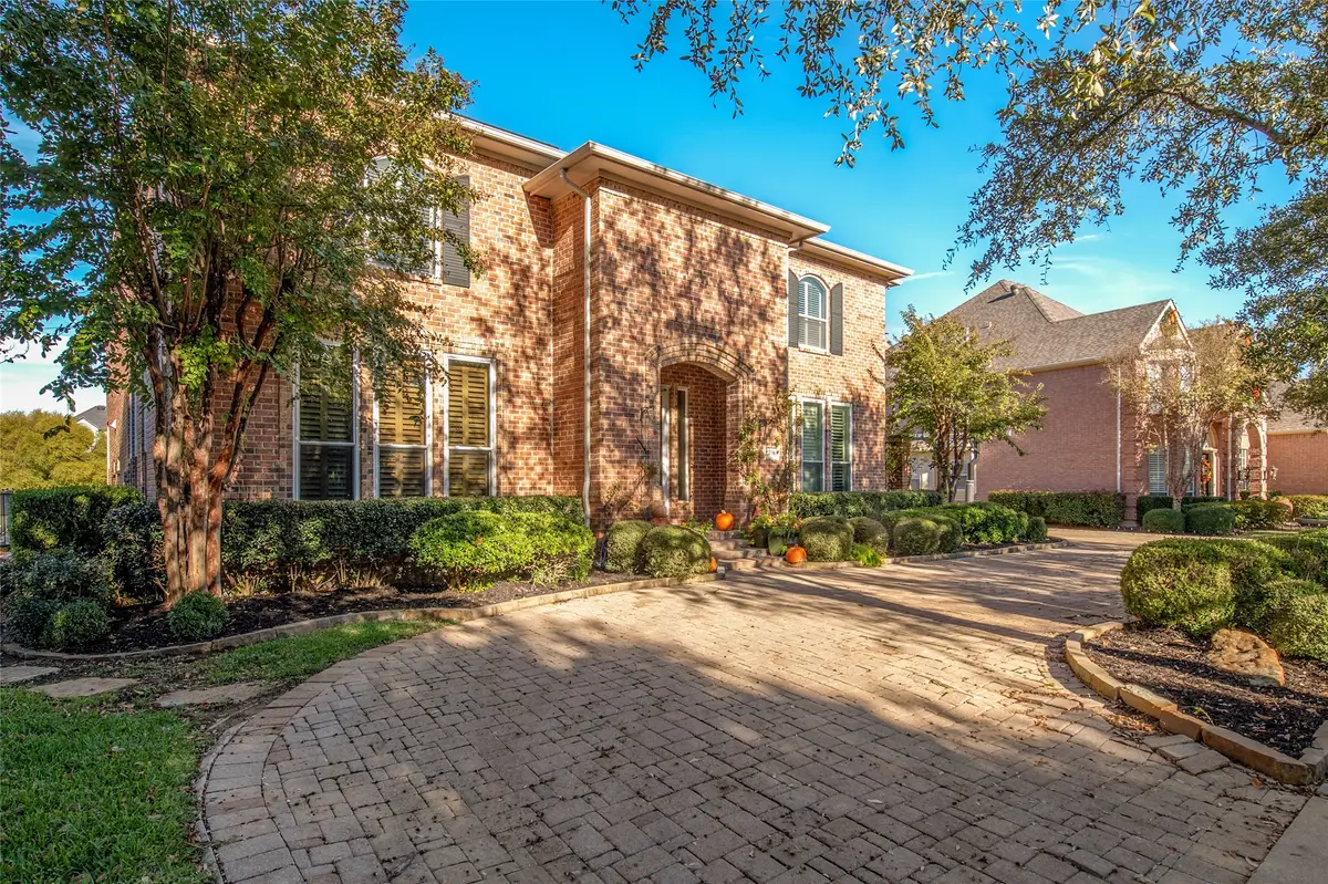 2206 Clearspring Drive N, Irving, TX 75063 - Image #1