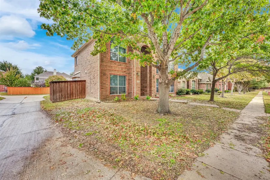 9120 Regal Oaks Drive, McKinney, TX 75072 - Image #2