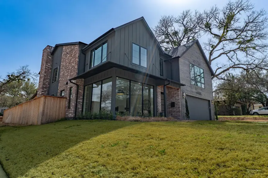 6988 Bob O Link Drive, Dallas, TX 75214 - Image #3