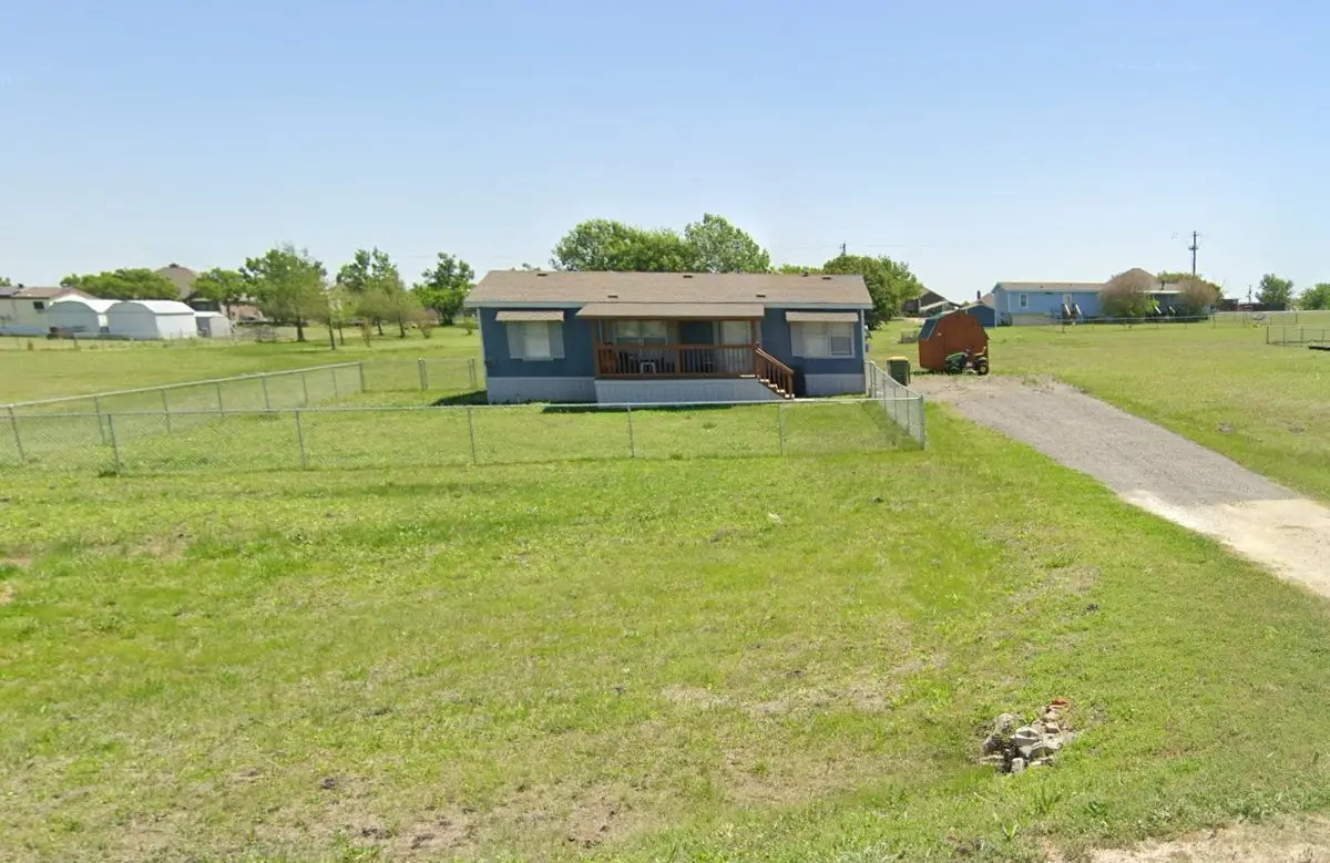 8539 Longhorn Drive, Justin, TX 76247 - Image #1