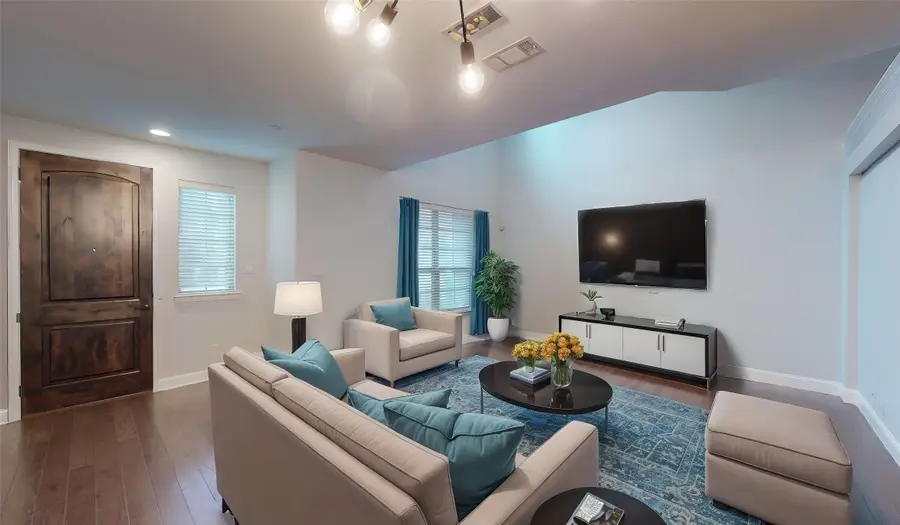 5204 Mcpherson Lane, McKinney, TX 75070 - Image #2