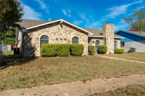 2913 Landershire Lane, Garland, TX 75044