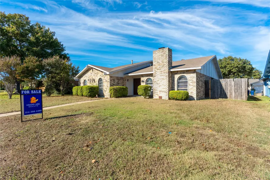 2913 Landershire Lane, Garland, TX 75044 - Image #3