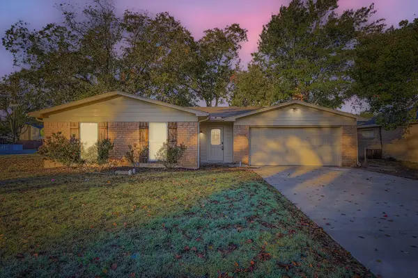 2801 Fairbrook Street, Irving, TX 75062