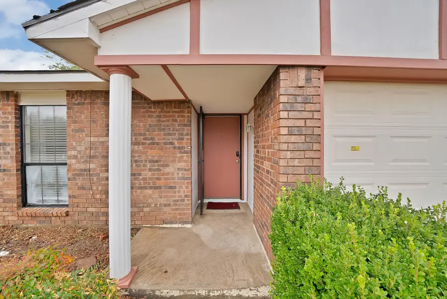 6437 Sunset Road, North Richland Hills, TX 76182 - Image #2